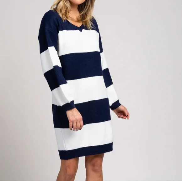 andree blue dress Blue checkered shirt with front pocket and relaxed fit – Gimaguas main image 1